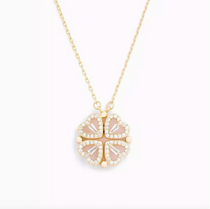 The Clover magnetic clover pendant necklace in gold